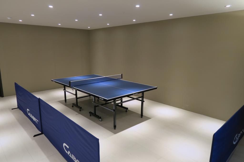 Look Royal Resort Chiayi City Exterior photo A table tennis table